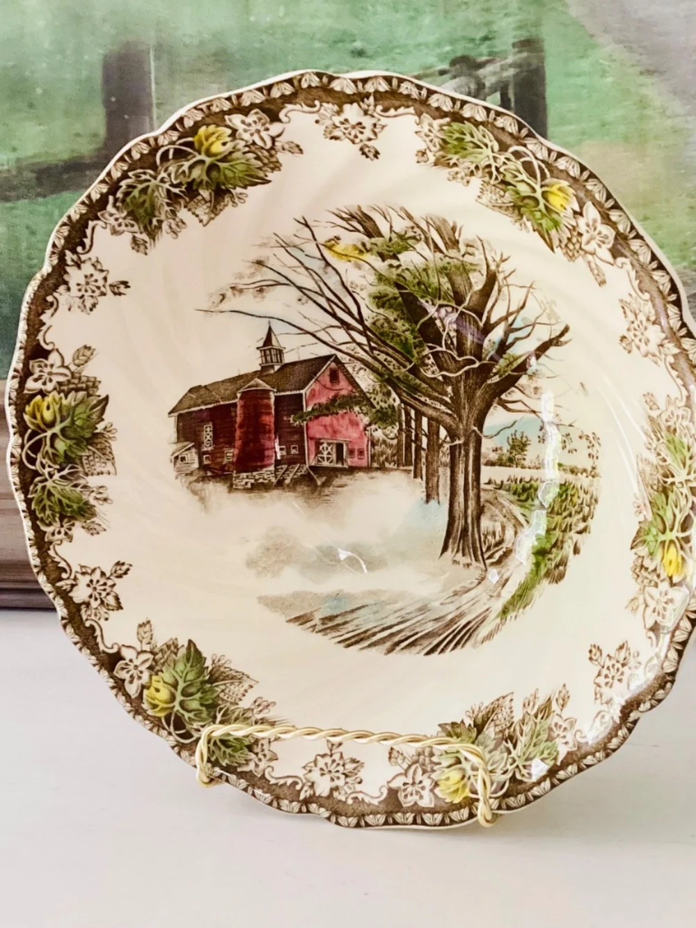 Johnson Bros The Friendly Village 8¼ Serving Vegetable Bowl Autumn Mists ENGLAND